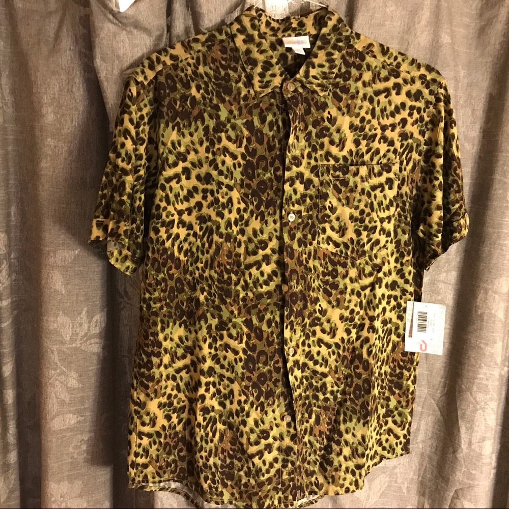 Lularoe Michael Leopard Animal Print Shirt NWT. - Picture 7 of 8